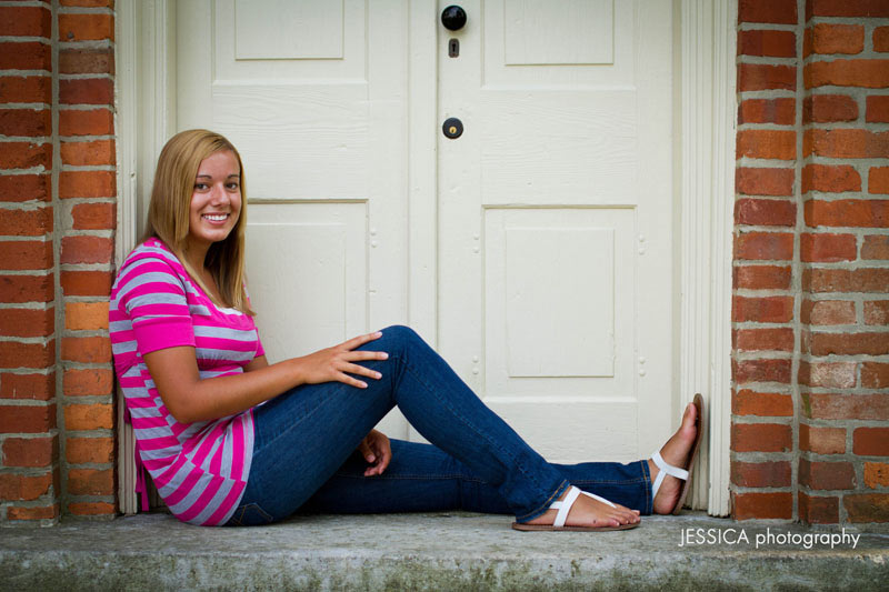 Senior Portrait Rachel Lawrence in Old Hilliard