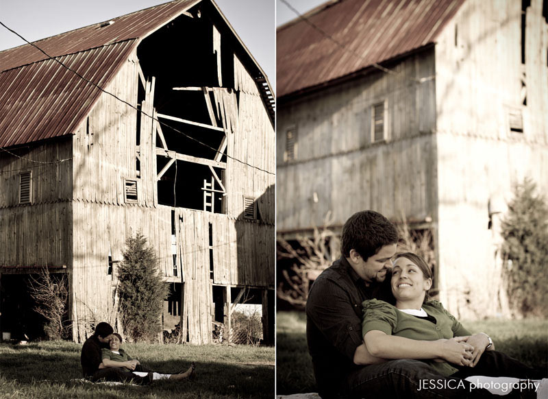 Engagement Photo Zach Gingerich & Allison Yoder  Old Barn