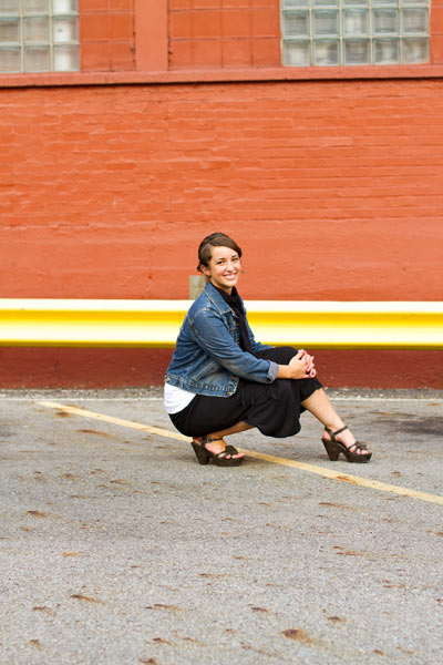 Senior Portrait of Janelle Yoder in Downtown Columbus Ohio