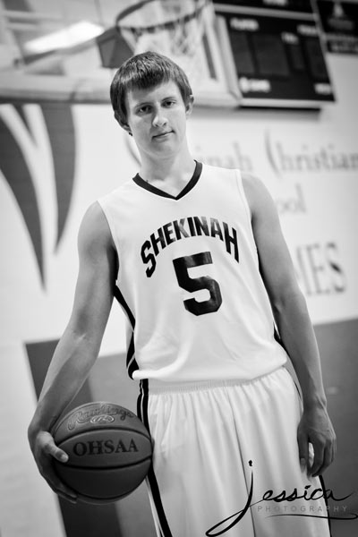 Senior Portrait of Luke Shetler Shekinah Basketball Pic