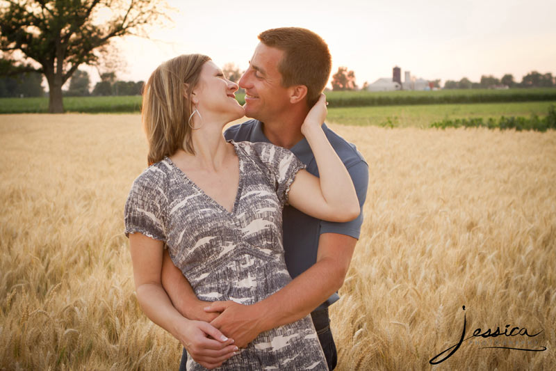 Engagement Pic of Jeremy Miller & Jennifer Watson in a wheat field