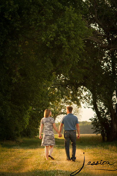 Engagement Pic Jeremy Miller & Jennifer Watson in the country