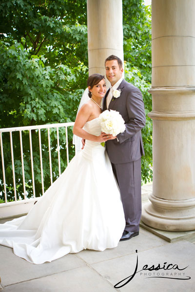 Wedding Portrait of Stephen and Amber Spires at the Marysville Courthouse