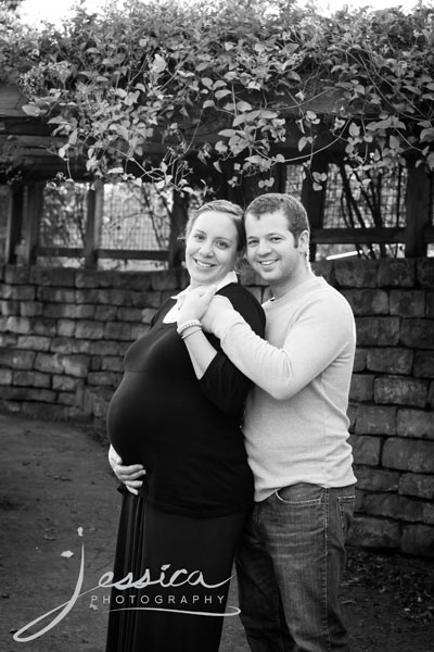 Maternity pic at Inniswood Metro Gardens