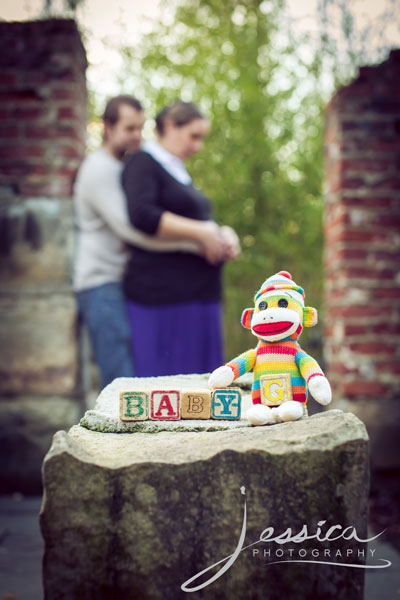 Maternity pic at Inniswood Secret Garden