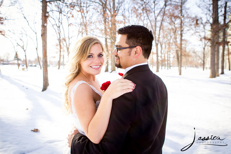 Wedding pic in the snow of Anthony & Ryann Castro