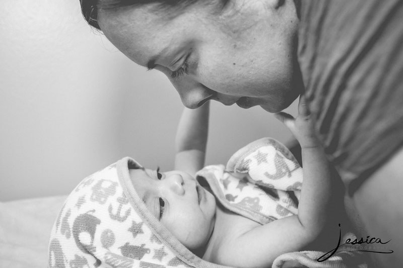 Picture of mommy and baby. Lifestyle Photography