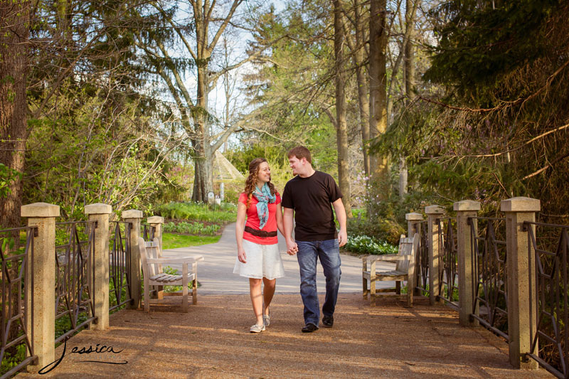 Engagement Picture at Inniswood Metro Gardens Westerville Ohio