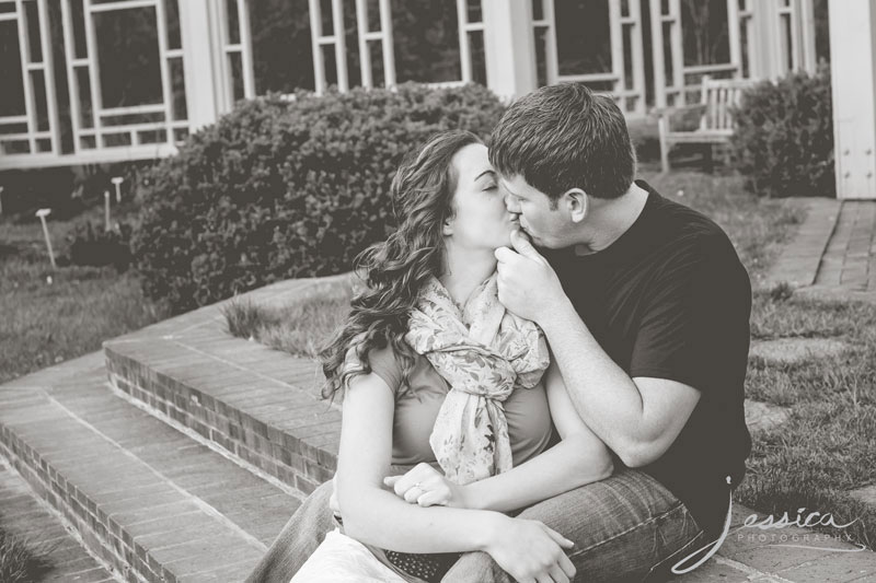 Engagement picture of Sarah Kramer and Mike Yoder at Inniswood Gardens