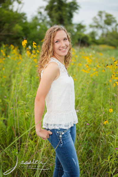 Senior portraits in the country