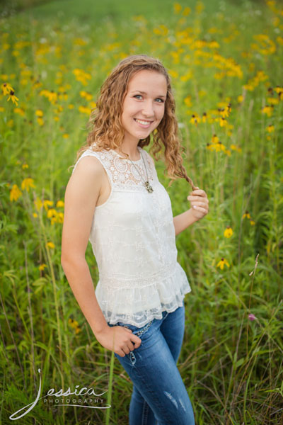 Senior portrait at Praire Oaks Metro Park Ohio