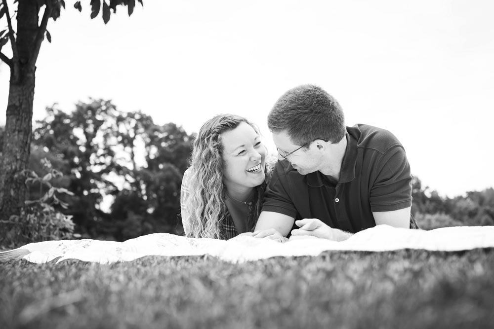 Engagement Pictures Dublin Ohio (6)