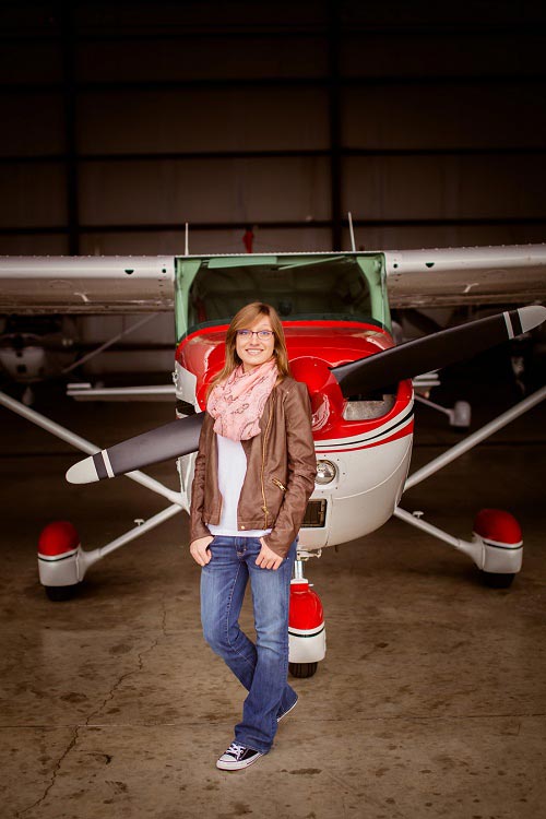 senior_pictures_with_airplane-20