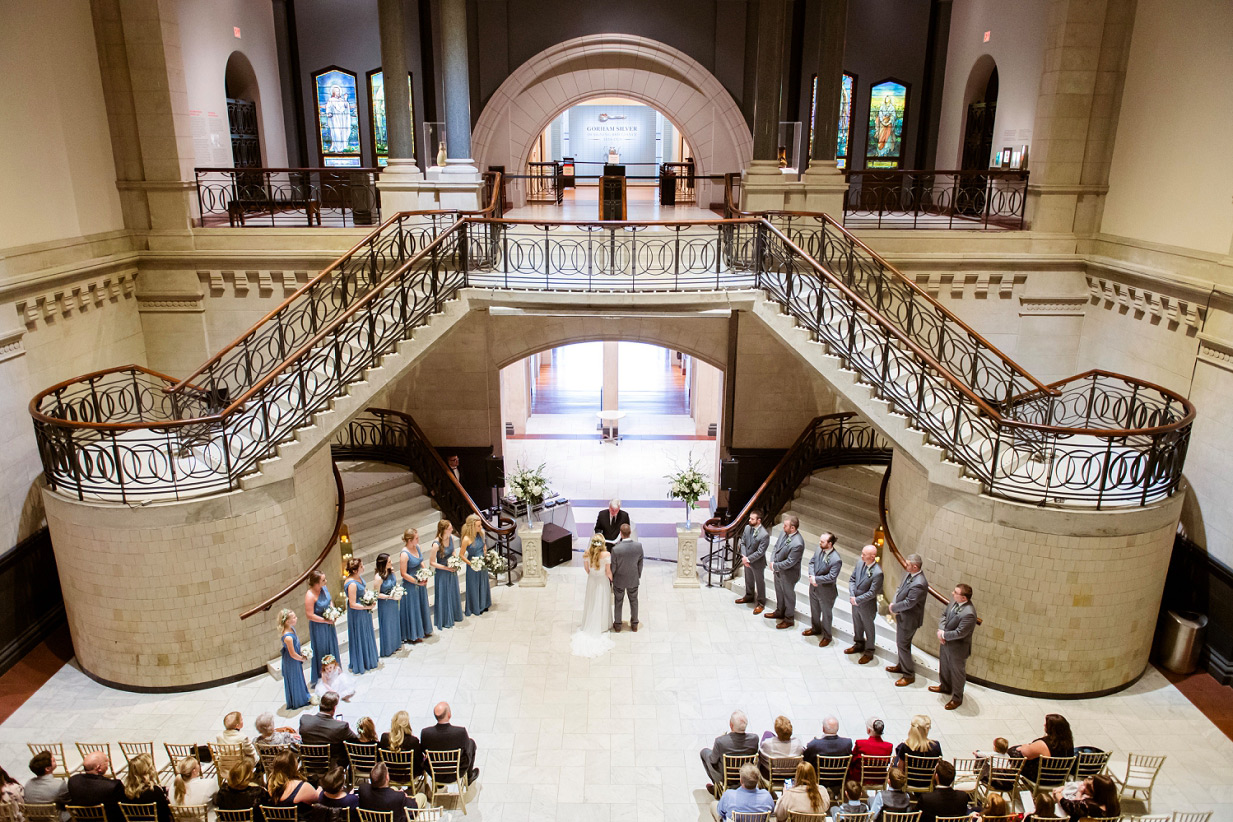 Cincinnati Art Museum Wedding Ceremony in the Grand Hall
